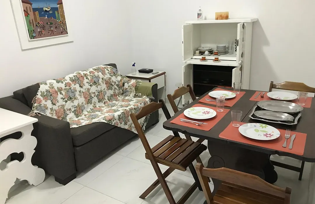 COPACABANA QUADRA DA PRAIA, 2 Quartos e Sala - NO POSTO 6-1